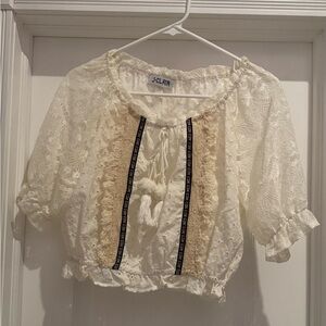Cropped lace blouse